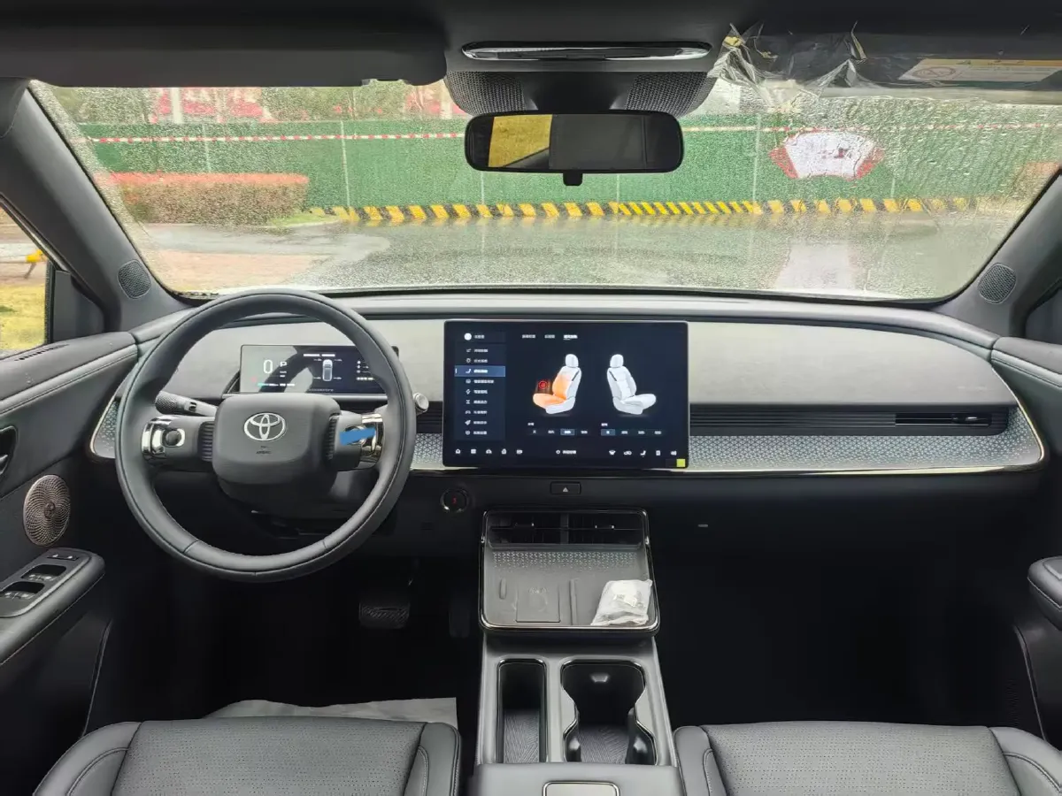 2025 Toyota BZ3X BEV 58.37KWH,autocango,china used car exporter,china ev exporter,chinese used car exporter,chinese used ev exporter