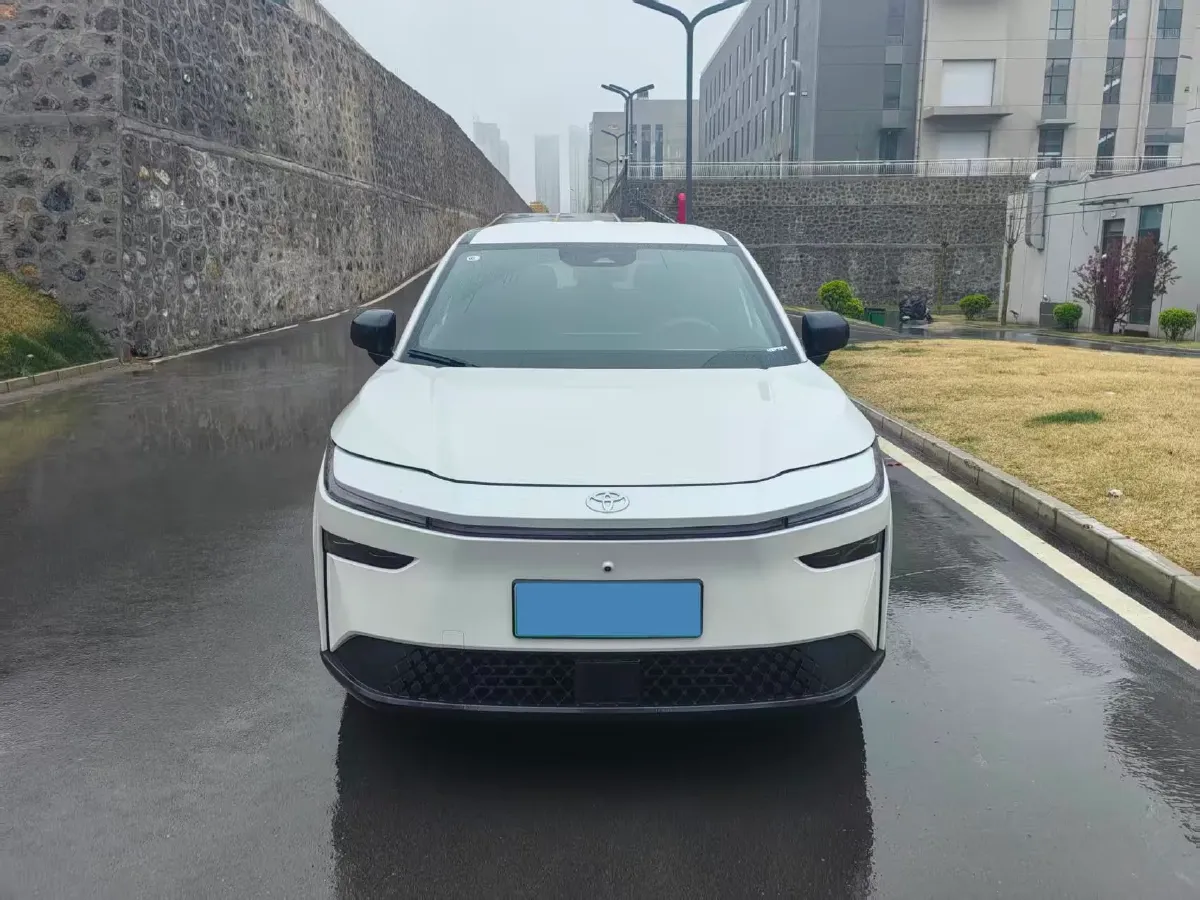 2025 Toyota BZ3X BEV 58.37KWH,autocango,china used car exporter,china ev exporter,chinese used car exporter,chinese used ev exporter