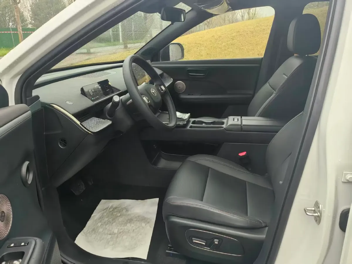 2025 Toyota BZ3X BEV 58.37KWH,autocango,china used car exporter,china ev exporter,chinese used car exporter,chinese used ev exporter