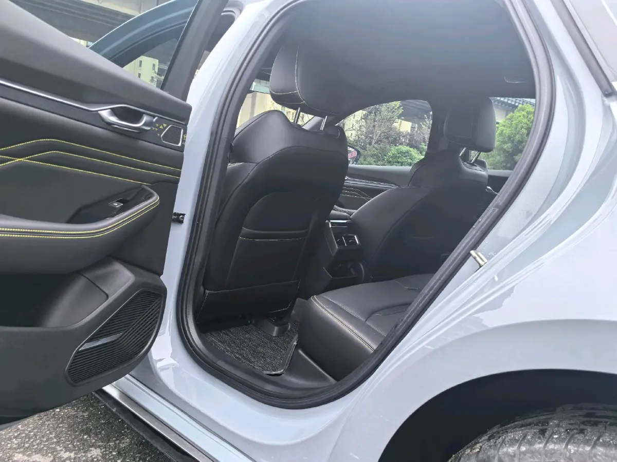 2023 Geely Preface 1.5T 181HP L4 7DCT,autocango,china used car exporter,china ev exporter,chinese used car exporter,chinese used ev exporter