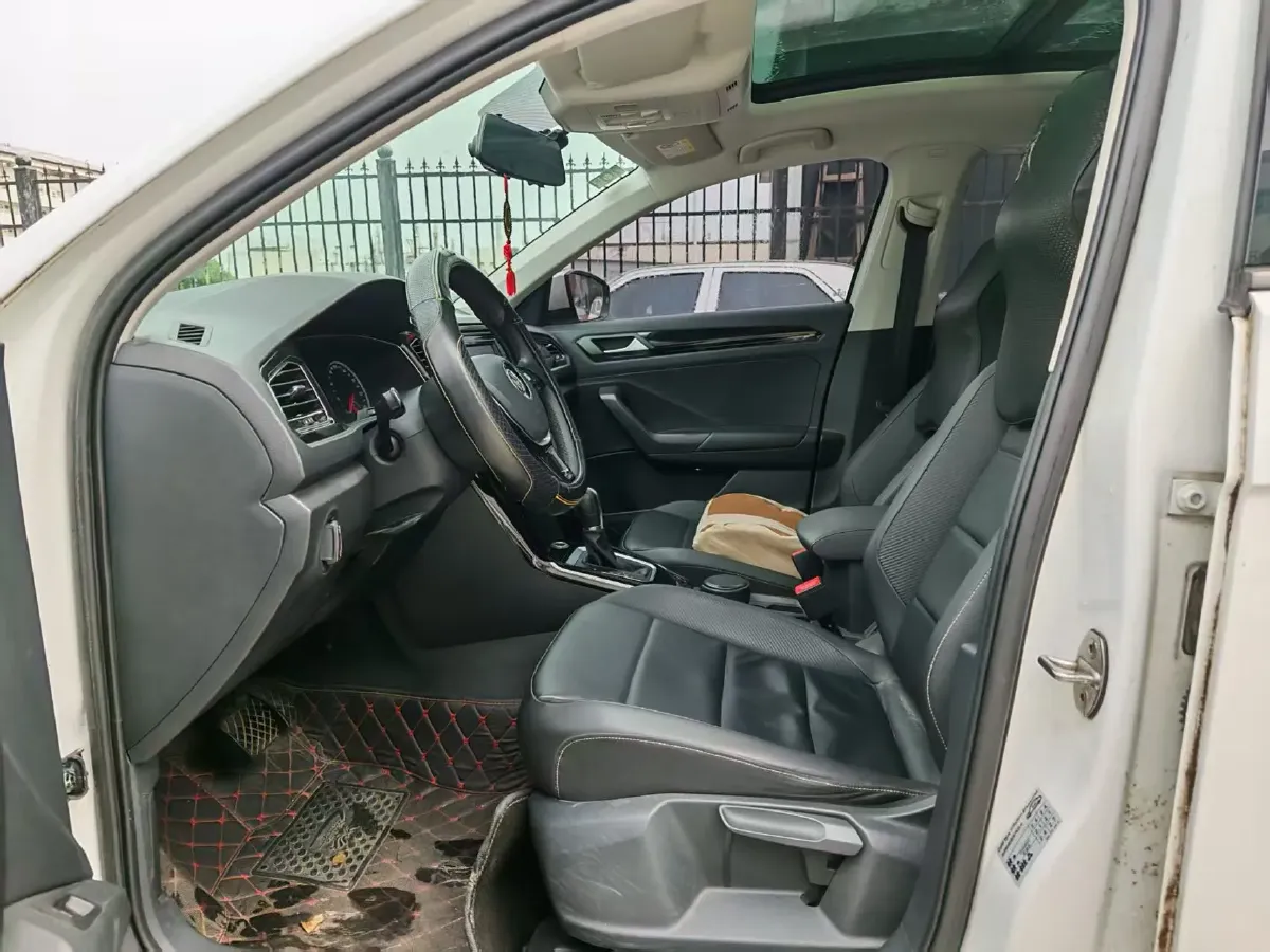 2018 Borgward BX7 2.0T 224HP L4 6AT,autocango,china used car exporter,china ev exporter,chinese used car exporter,chinese used ev exporter