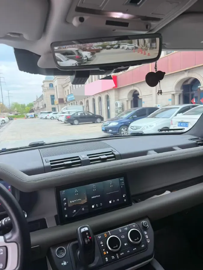 2021 Land Rover Defender 3.0T 400HP L6 8AT,autocango,china used car exporter,china ev exporter,chinese used car exporter,chinese used ev exporter