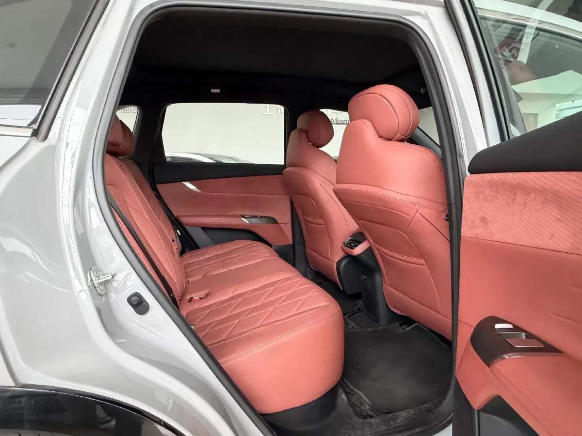 2025 ChangAn CS75 Plus 2.0T 233HP L4 8AT,autocango,china used car exporter,china ev exporter,chinese used car exporter,chinese used ev exporter