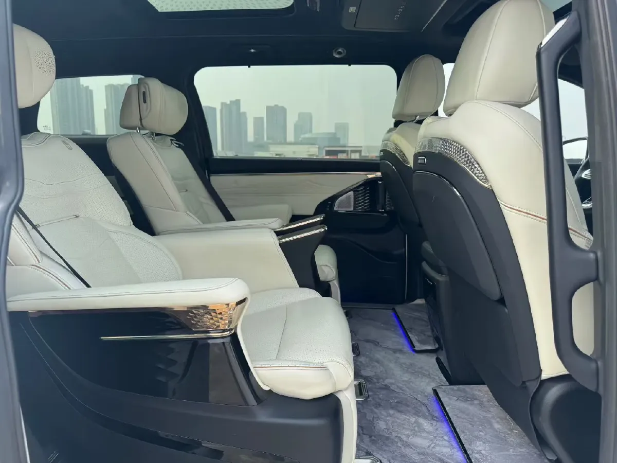 2023 GAC Trumpchi M8 2.0T 190HP L4 E-CVT Hybrid,autocango,china used car exporter,china ev exporter,chinese used car exporter,chinese used ev exporter