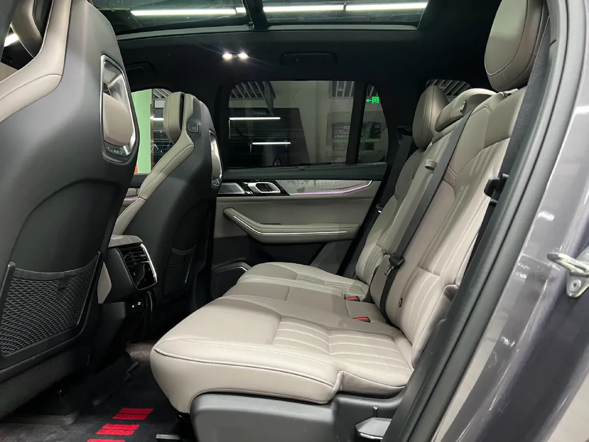 2023 LYNK&CO 09 EM-P 2.0T 254HP L4 3DHT PHEV 40.1KWH,autocango,china used car exporter,china ev exporter,chinese used car exporter,chinese used ev exporter