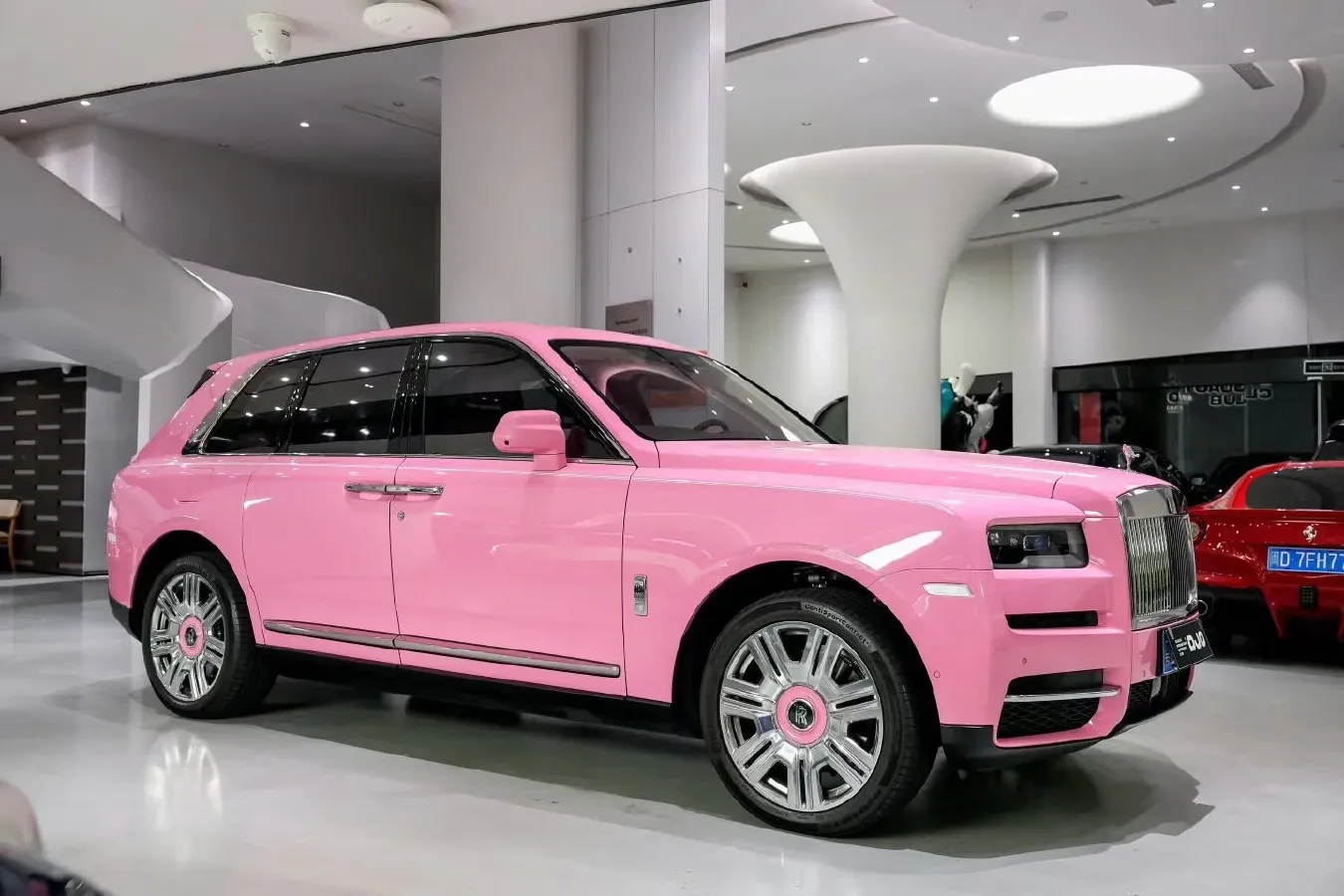 2024 Rolls-Royce Cullinan 6.7T 571HP V12 8AT,autocango,china used car exporter,china ev exporter,chinese used car exporter,chinese used ev exporter