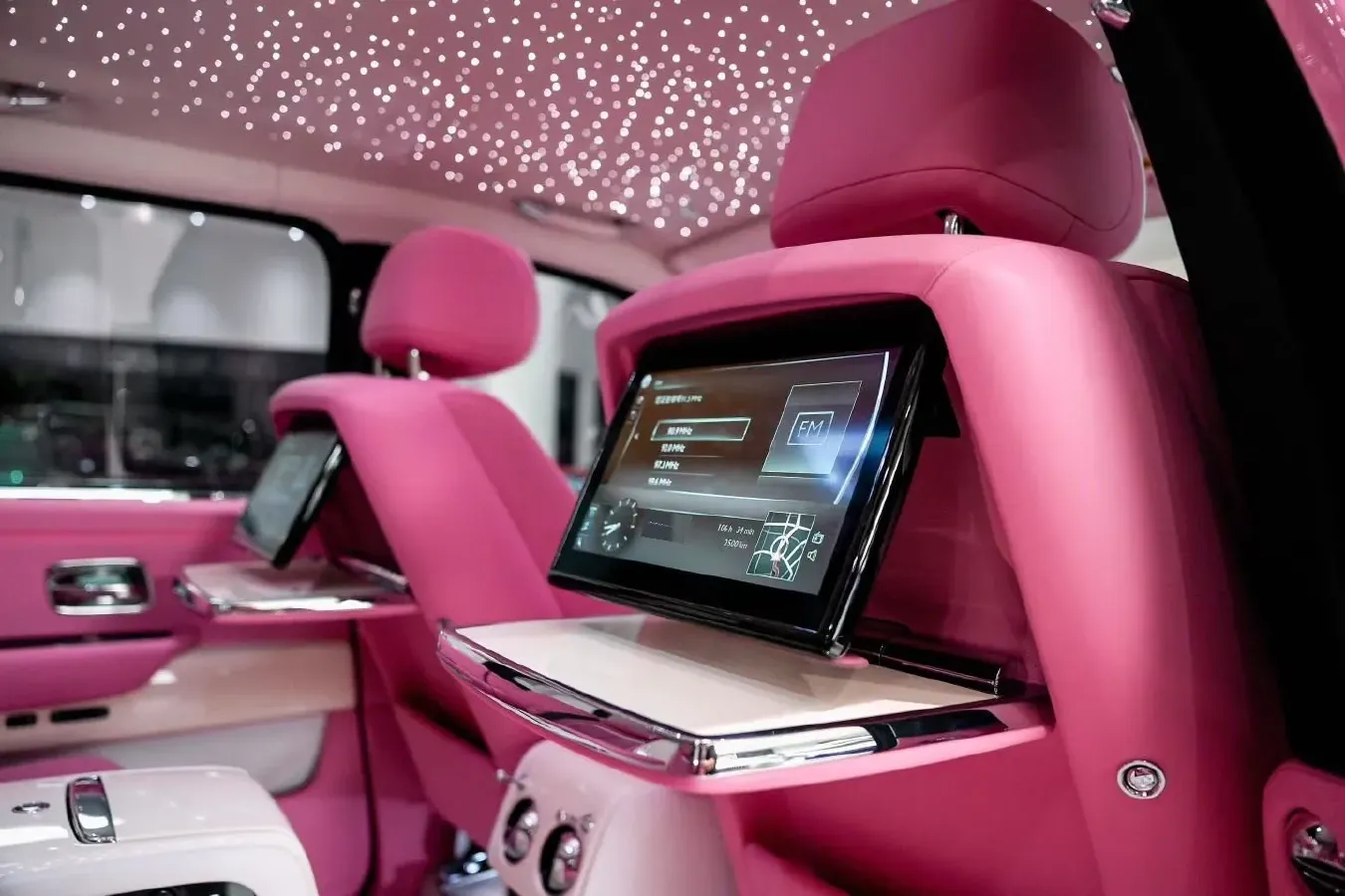 2024 Rolls-Royce Cullinan 6.7T 571HP V12 8AT,autocango,china used car exporter,china ev exporter,chinese used car exporter,chinese used ev exporter