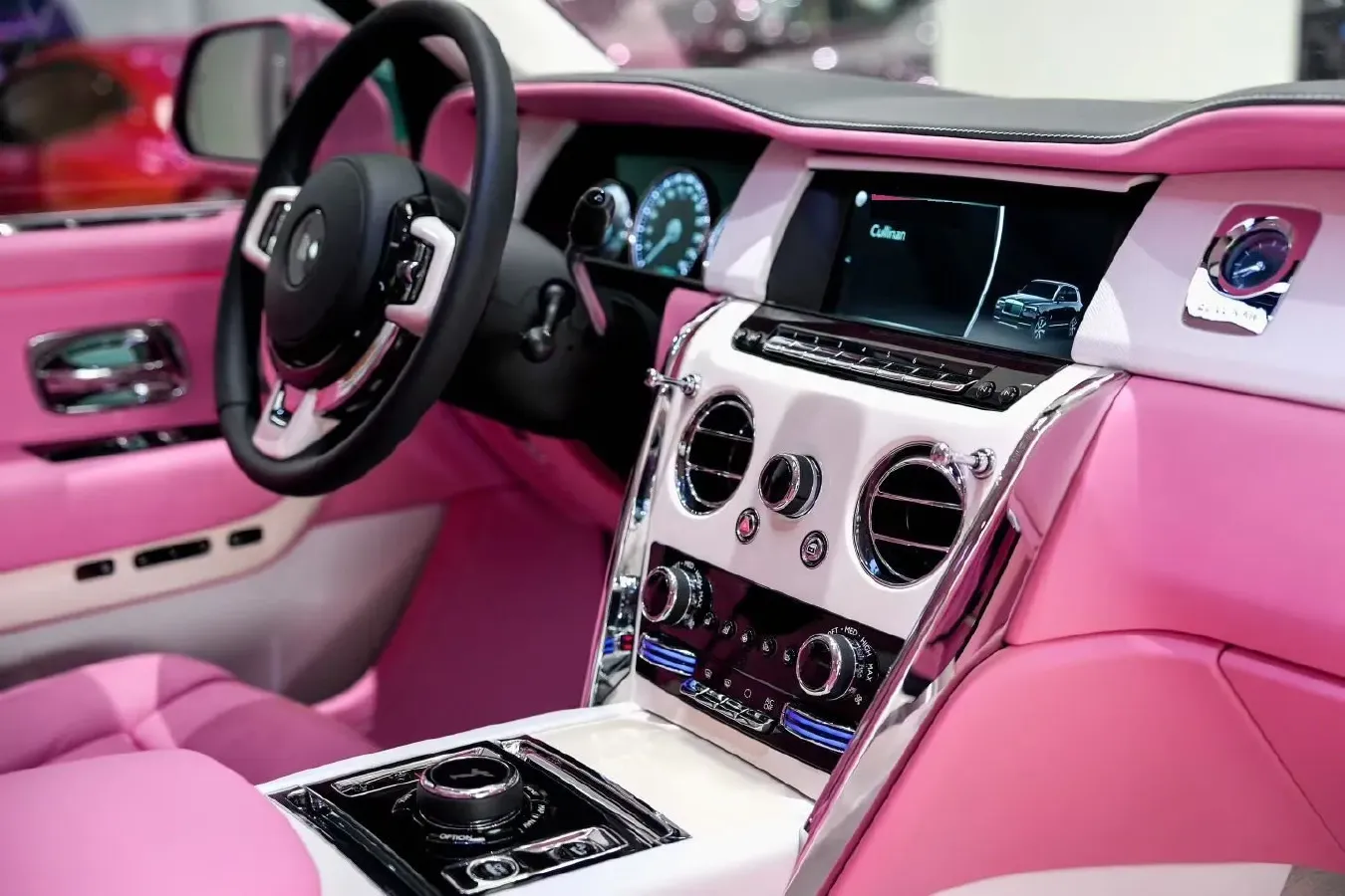 2024 Rolls-Royce Cullinan 6.7T 571HP V12 8AT,autocango,china used car exporter,china ev exporter,chinese used car exporter,chinese used ev exporter