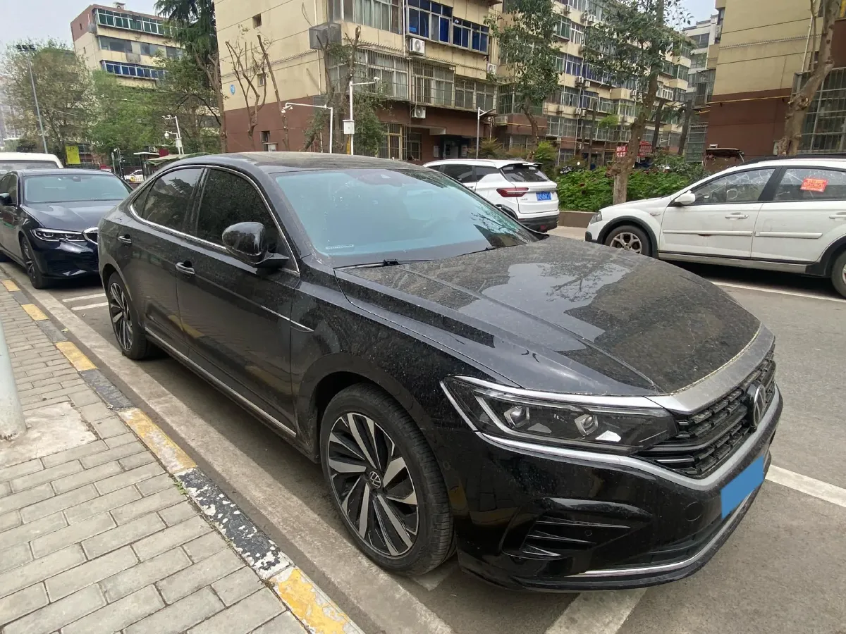 2023 Volkswagen Passat 2.0T 186HP L4 7DCT,autocango,china used car exporter,china ev exporter,chinese used car exporter,chinese used ev exporter