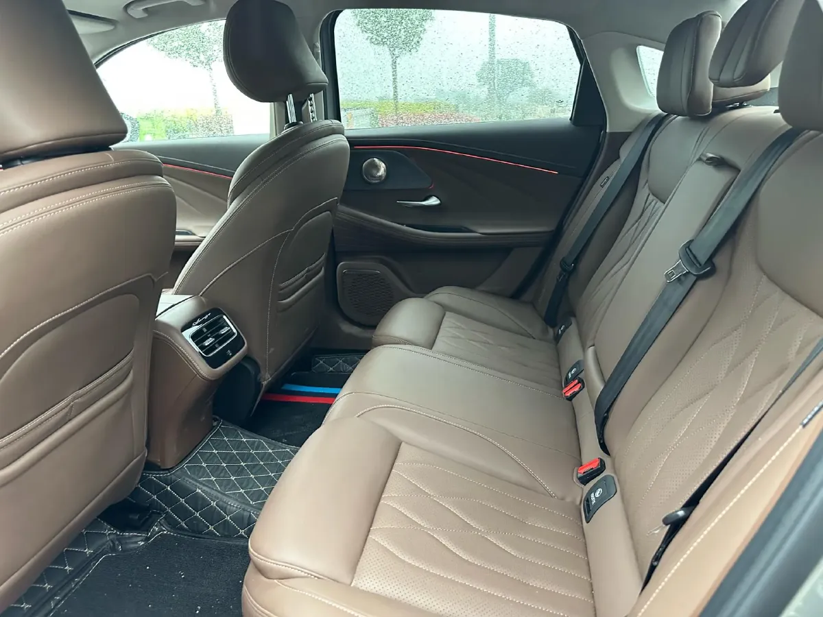 2023 Chery Arrizo 8 2.0T 254HP L4 7DCT,autocango,china used car exporter,china ev exporter,chinese used car exporter,chinese used ev exporter