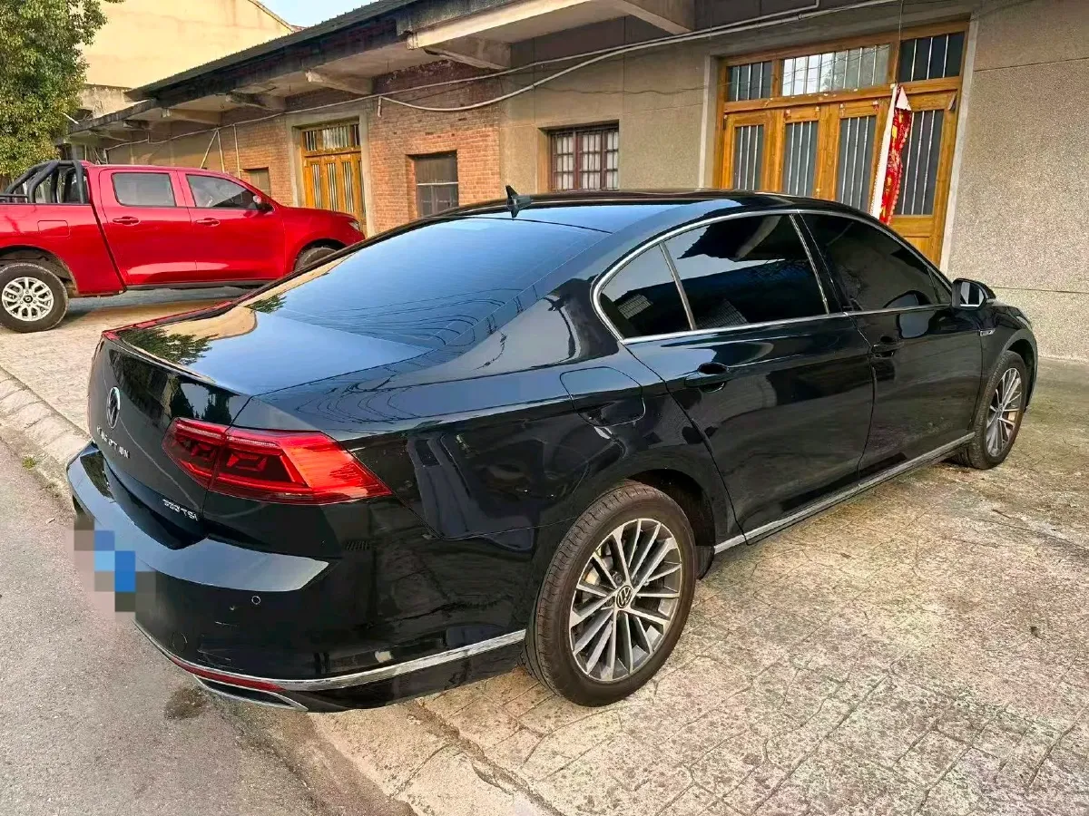 2021 Volkswagen Magotan 2.0T 186HP L4 7DCT,autocango,china used car exporter,china ev exporter,chinese used car exporter,chinese used ev exporter