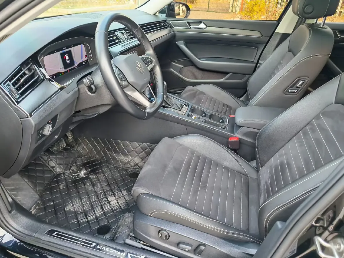 2020 Volkswagen Magotan 2.0T 186HP L4 7DCT,autocango,china used car exporter,china ev exporter,chinese used car exporter,chinese used ev exporter