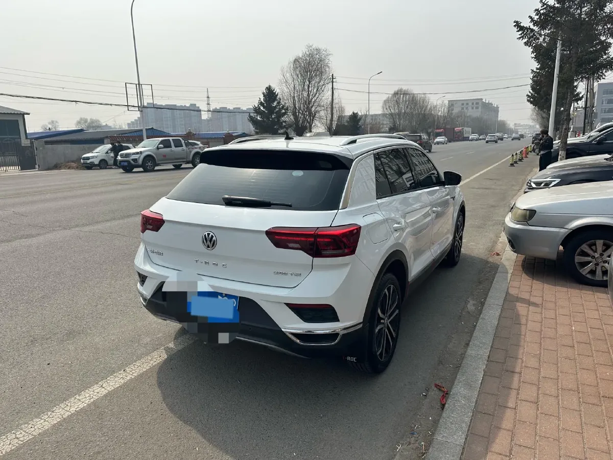 2019 Volkswagen T-Roc 1.4T 150HP L4 7DCT,autocango,china used car exporter,china ev exporter,chinese used car exporter,chinese used ev exporter