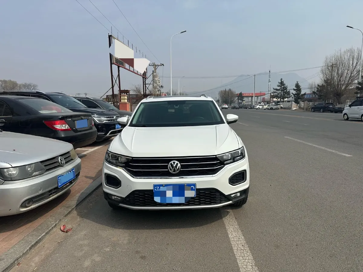 2019 Volkswagen T-Roc 1.4T 150HP L4 7DCT,autocango,china used car exporter,china ev exporter,chinese used car exporter,chinese used ev exporter