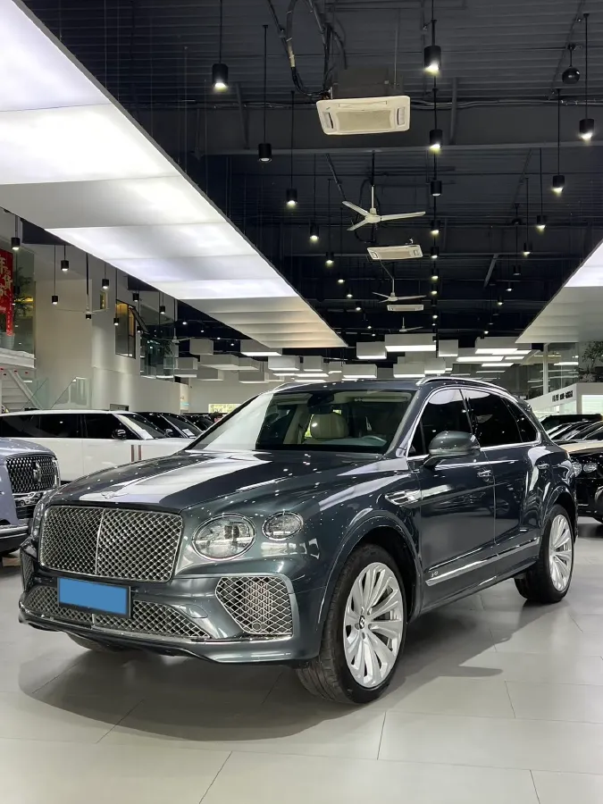 2021 Bentley Bentayga 4.0T 550HP V8 8AT,autocango,china used car exporter,china ev exporter,chinese used car exporter,chinese used ev exporter