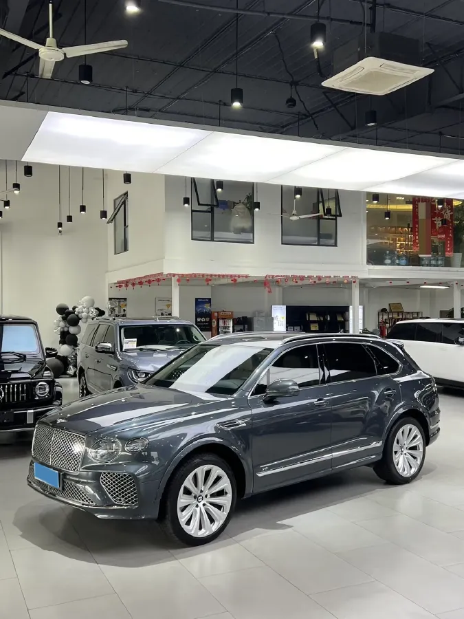 2021 Bentley Bentayga 4.0T 550HP V8 8AT,autocango,china used car exporter,china ev exporter,chinese used car exporter,chinese used ev exporter
