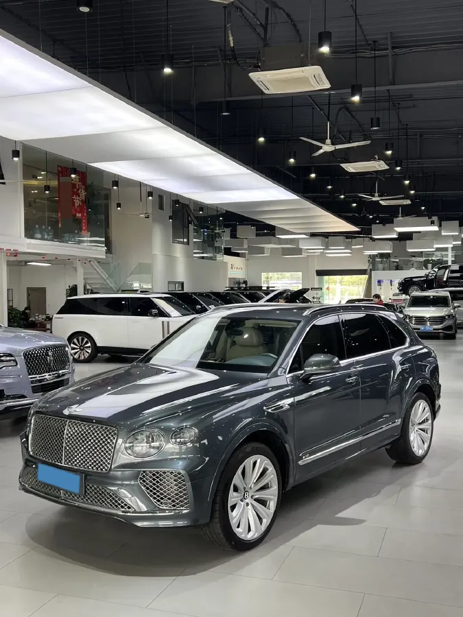 2021 Bentley Bentayga 4.0T 550HP V8 8AT,autocango,china used car exporter,china ev exporter,chinese used car exporter,chinese used ev exporter