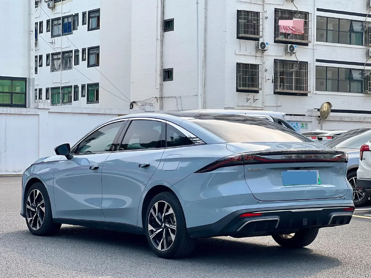 2023 Geely Galaxy L6 1.5T 163HP L4 3DHT PHEV,autocango,china used car exporter,china ev exporter,chinese used car exporter,chinese used ev exporter