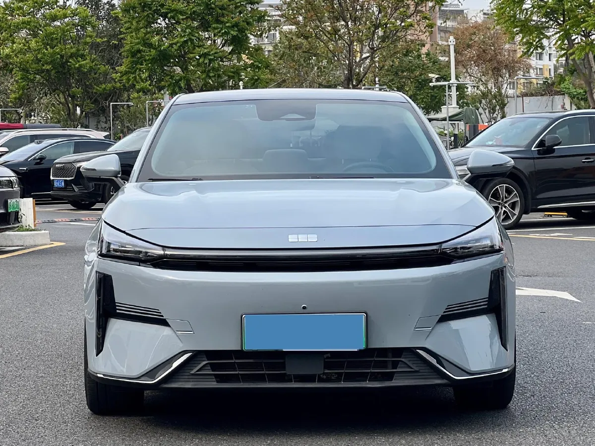 2023 Geely Galaxy L6 1.5T 163HP L4 3DHT PHEV,autocango,china used car exporter,china ev exporter,chinese used car exporter,chinese used ev exporter