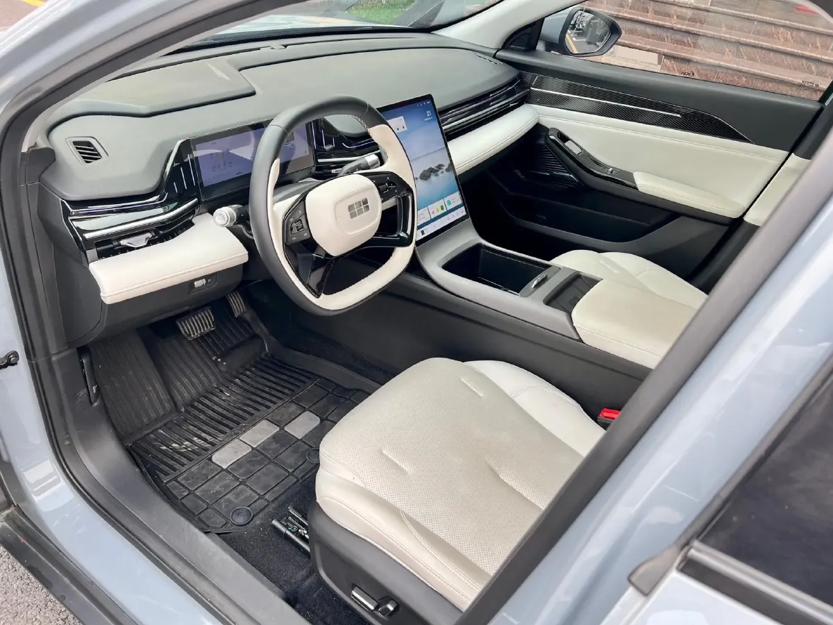 2023 Geely Galaxy L6 1.5T 163HP L4 3DHT PHEV,autocango,china used car exporter,china ev exporter,chinese used car exporter,chinese used ev exporter