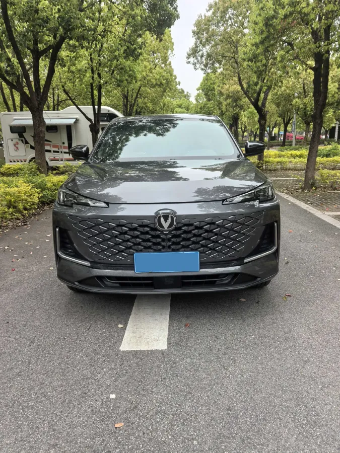 2023 ChangAn CS55 Plus 1.5T 188HP L4 7DCT,autocango,china used car exporter,china ev exporter,chinese used car exporter,chinese used ev exporter