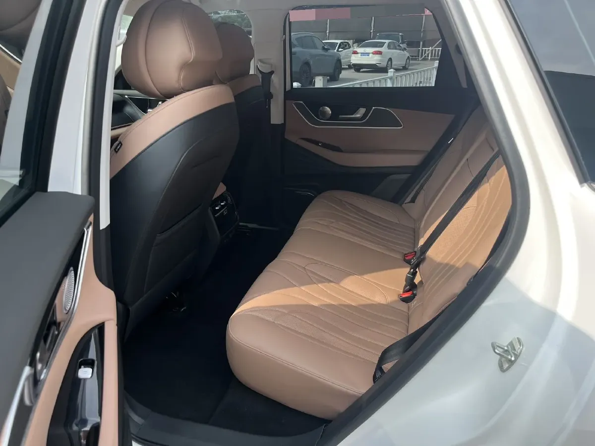 2024 Chery Tiggo8L 2.0T 254HP L4 8AT,autocango,china used car exporter,china ev exporter,chinese used car exporter,chinese used ev exporter