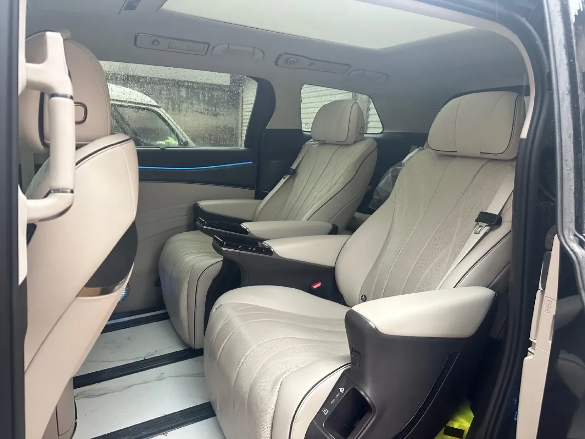 2024 Denza D9 1.5T 139HP L4 E-CVT PHEV 40KWH,autocango,china used car exporter,china ev exporter,chinese used car exporter,chinese used ev exporter