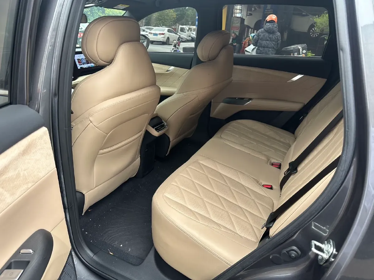 2025 ChangAn CS75 Plus 1.5T 192HP L4 8AT,autocango,china used car exporter,china ev exporter,chinese used car exporter,chinese used ev exporter