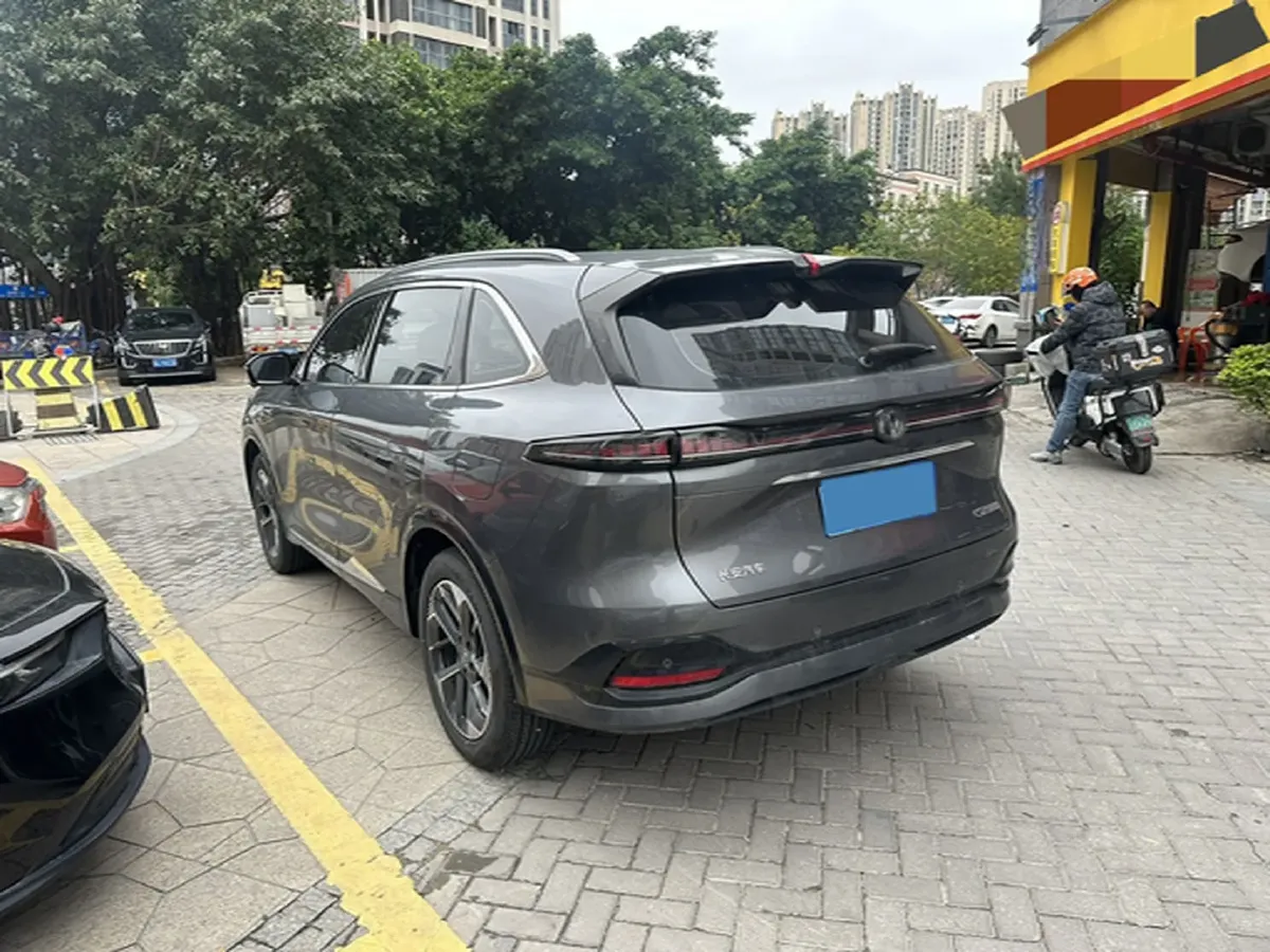 2025 ChangAn CS75 Plus 1.5T 192HP L4 8AT,autocango,china used car exporter,china ev exporter,chinese used car exporter,chinese used ev exporter