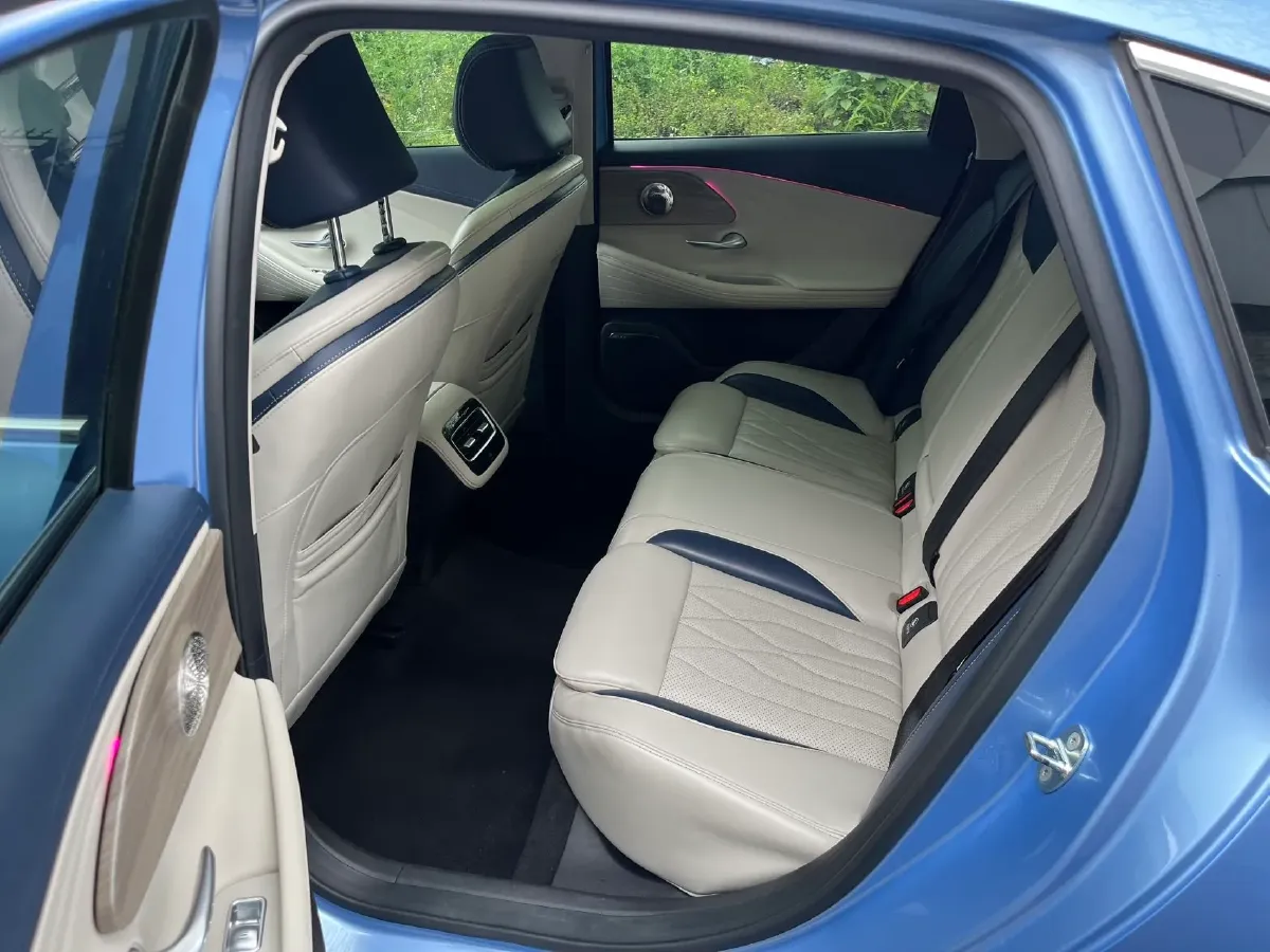 2022 Chery Arrizo 8 1.6T 197HP L4 7DCT,autocango,china used car exporter,china ev exporter,chinese used car exporter,chinese used ev exporter