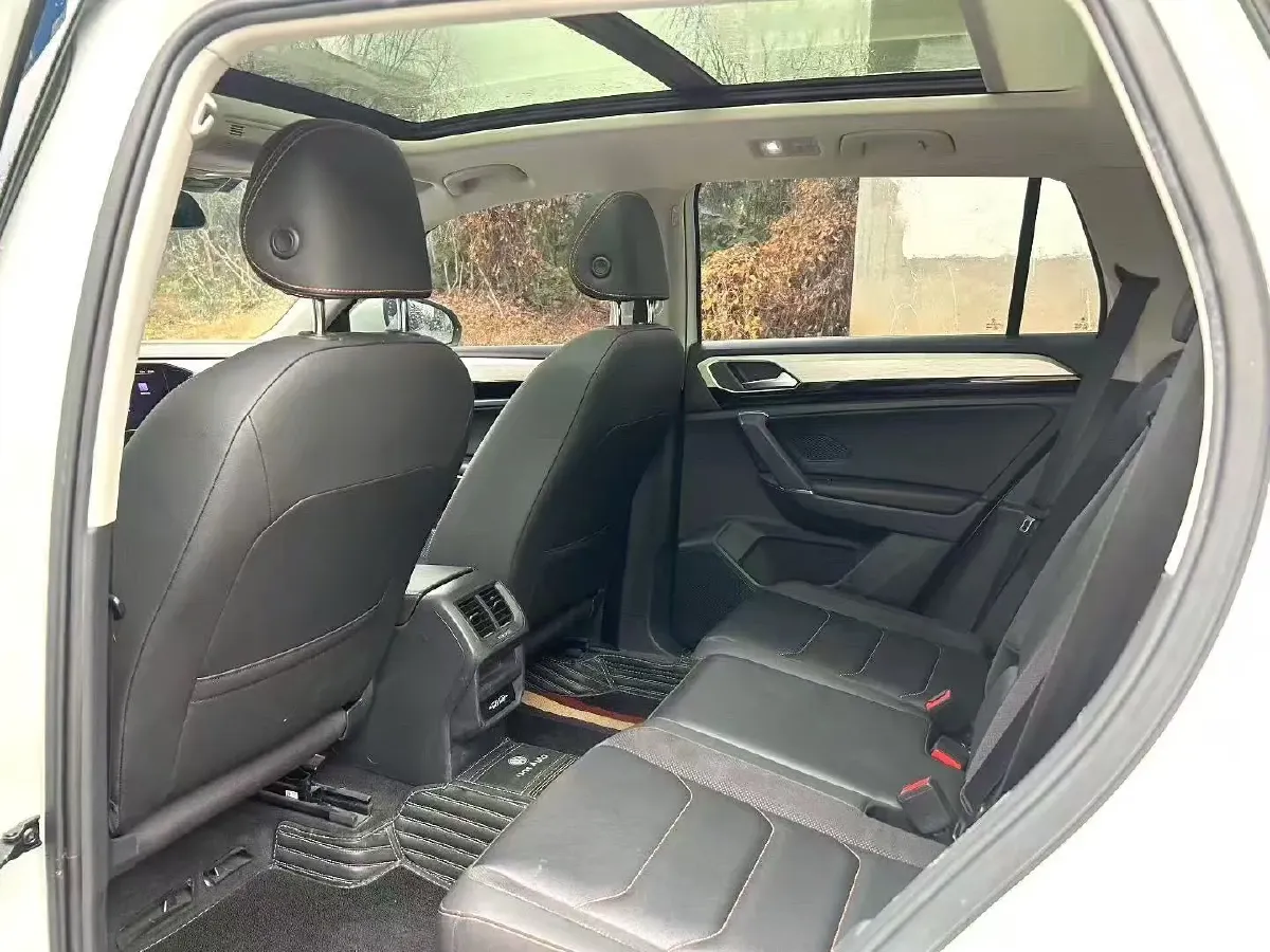2021 Volkswagen Tayron 2.0T 186HP L4 7DCT,autocango,china used car exporter,china ev exporter,chinese used car exporter,chinese used ev exporter