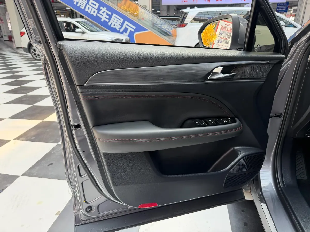 2021 GAC Trumpchi GS4 Plus 1.5T 169HP L4 6AT,autocango,china used car exporter,china ev exporter,chinese used car exporter,chinese used ev exporter