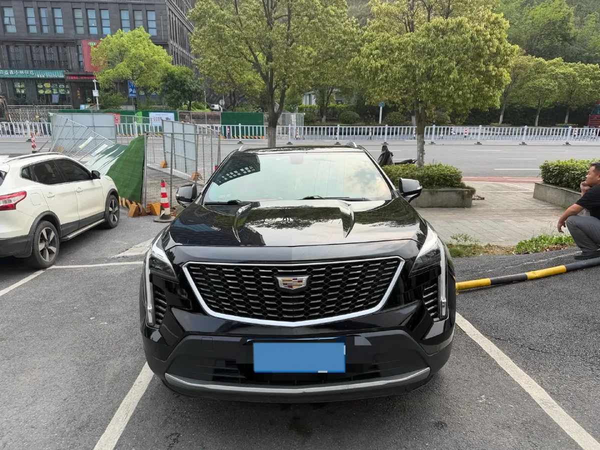 2020 Cadillac XT4 2.0T 241HP L4 9AT,autocango,china used car exporter,china ev exporter,chinese used car exporter,chinese used ev exporter