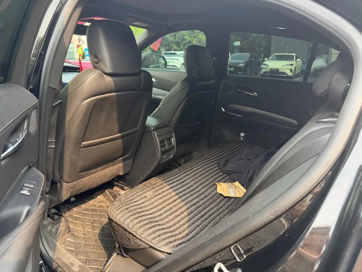 2020 Cadillac XT4 2.0T 241HP L4 9AT,autocango,china used car exporter,china ev exporter,chinese used car exporter,chinese used ev exporter