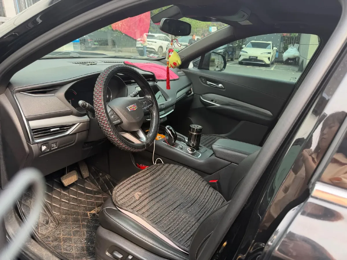 2020 Cadillac XT4 2.0T 241HP L4 9AT,autocango,china used car exporter,china ev exporter,chinese used car exporter,chinese used ev exporter