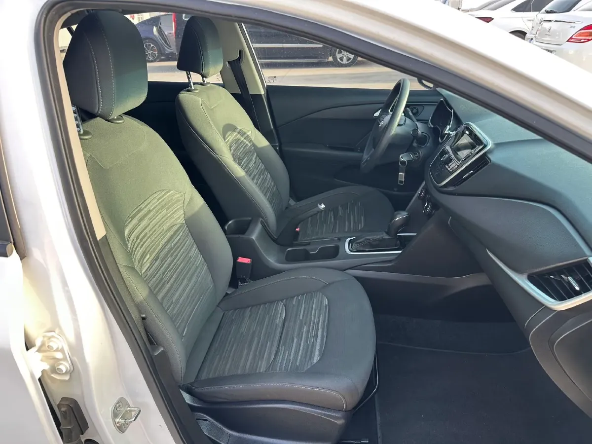 2019 Chevrolet Cavalier 1.5L 113HP L4 6AT,autocango,china used car exporter,china ev exporter,chinese used car exporter,chinese used ev exporter