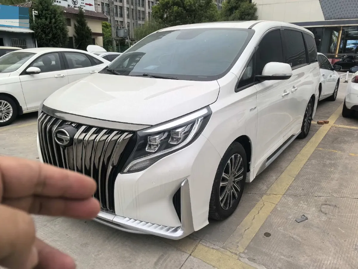2021 GAC Trumpchi M8 2.0T 252HP L4 8AT,autocango,china used car exporter,china ev exporter,chinese used car exporter,chinese used ev exporter