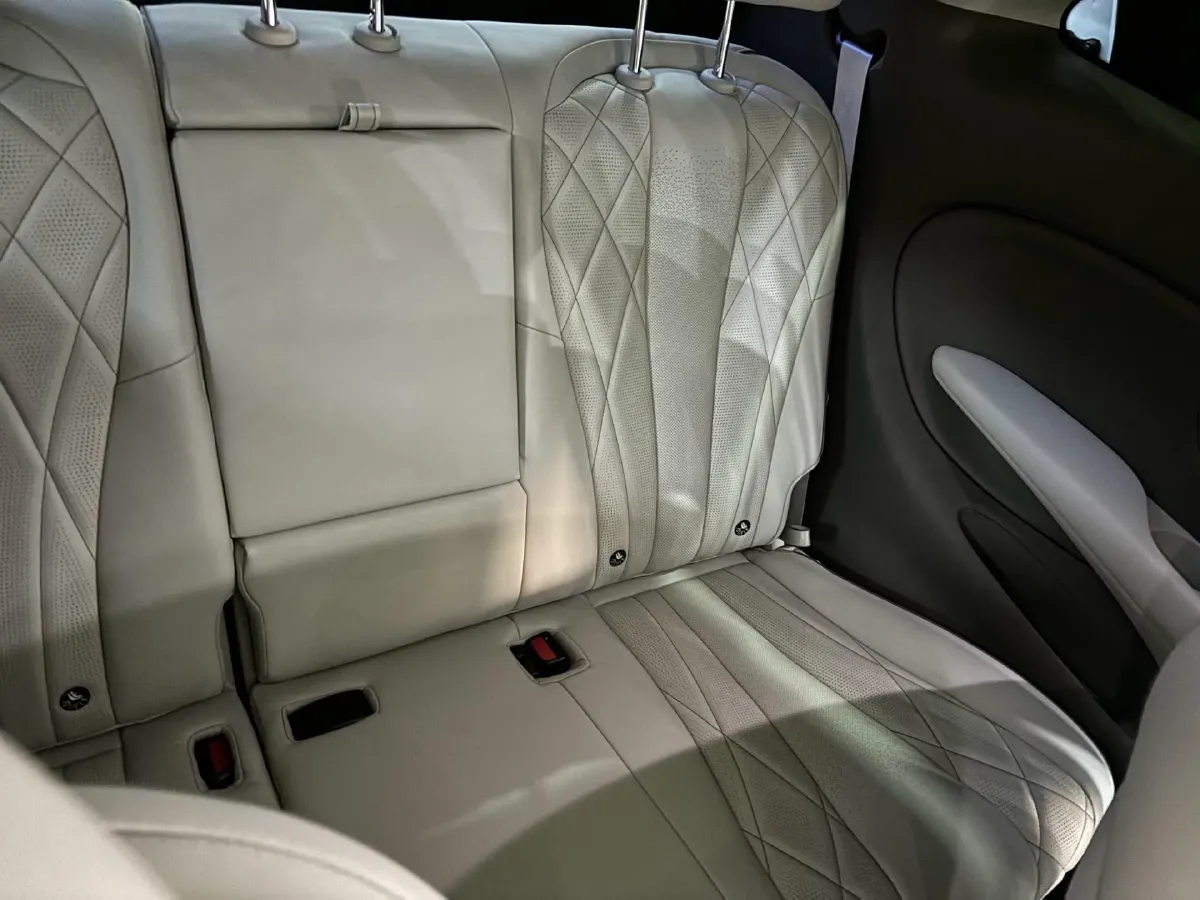 2022 HongQi HS7 3.0T 337HP V6 8AT,autocango,china used car exporter,china ev exporter,chinese used car exporter,chinese used ev exporter