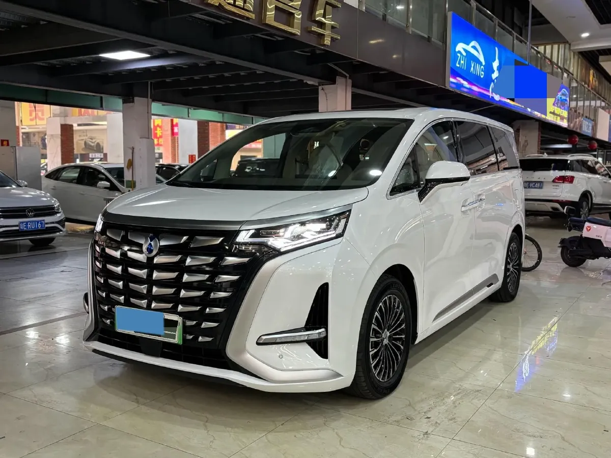 2022 HongQi HS7 3.0T 337HP V6 8AT,autocango,china used car exporter,china ev exporter,chinese used car exporter,chinese used ev exporter