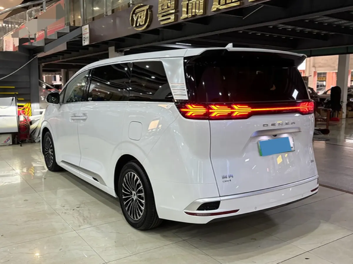 2022 HongQi HS7 3.0T 337HP V6 8AT,autocango,china used car exporter,china ev exporter,chinese used car exporter,chinese used ev exporter