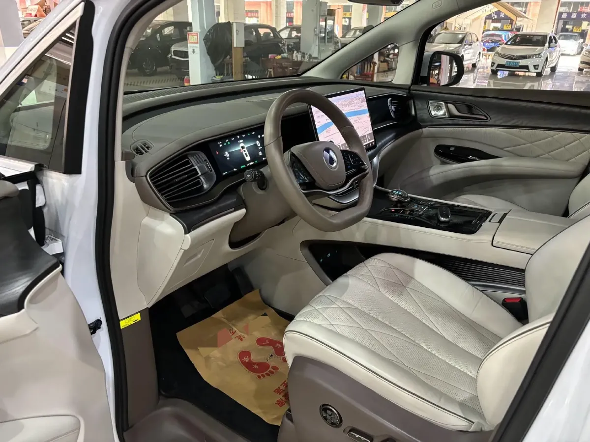2022 HongQi HS7 3.0T 337HP V6 8AT,autocango,china used car exporter,china ev exporter,chinese used car exporter,chinese used ev exporter