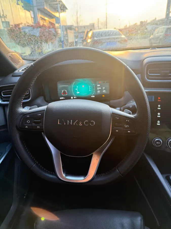 2019 Qoros 5 1.6T 197HP L4 7DCT,autocango,china used car exporter,china ev exporter,chinese used car exporter,chinese used ev exporter