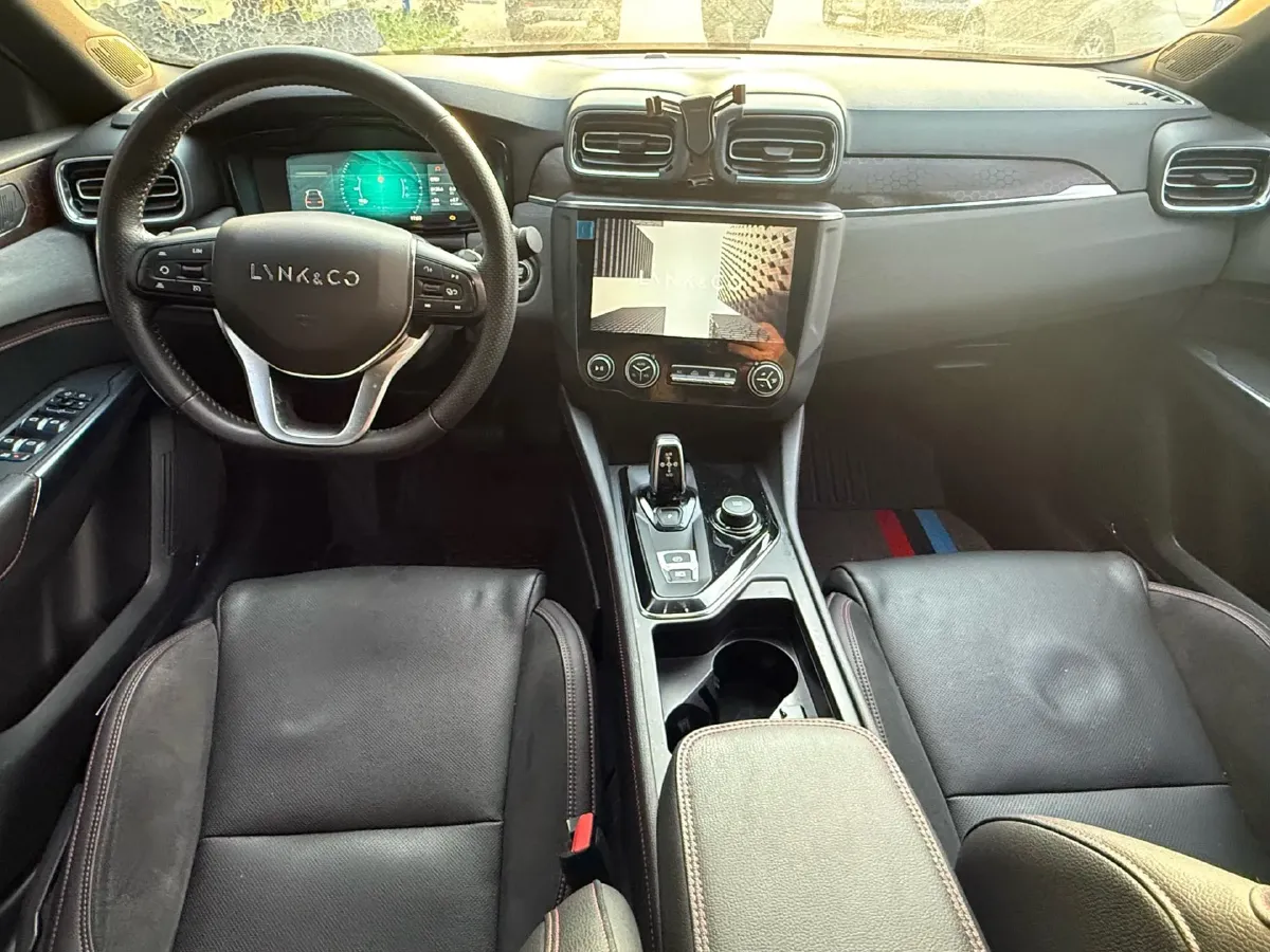 2019 Qoros 5 1.6T 197HP L4 7DCT,autocango,china used car exporter,china ev exporter,chinese used car exporter,chinese used ev exporter