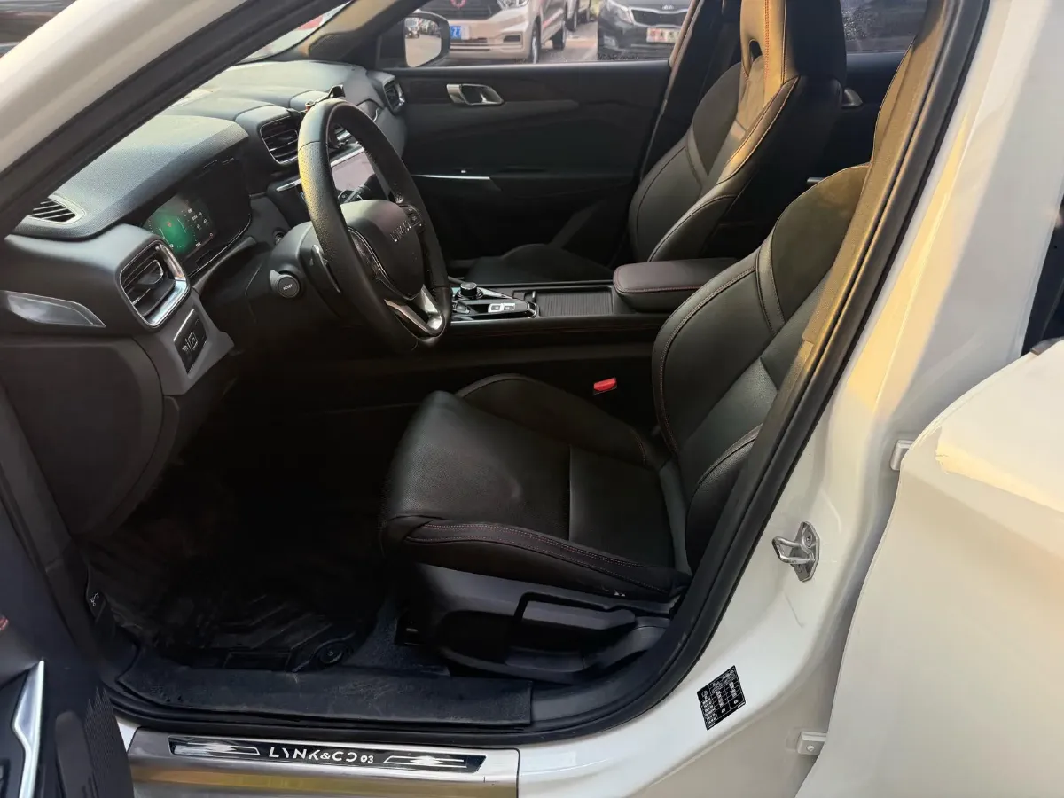 2019 Qoros 5 1.6T 197HP L4 7DCT,autocango,china used car exporter,china ev exporter,chinese used car exporter,chinese used ev exporter