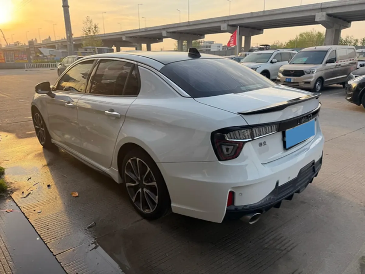 2019 Qoros 5 1.6T 197HP L4 7DCT,autocango,china used car exporter,china ev exporter,chinese used car exporter,chinese used ev exporter