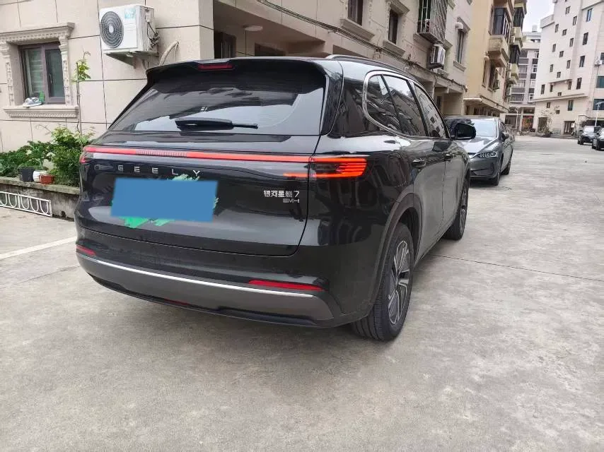 2025 LanDian E5 PLUS 1.5L 95HP L4 E-CVT PHEV 25KWH,autocango,china used car exporter,china ev exporter,chinese used car exporter,chinese used ev exporter