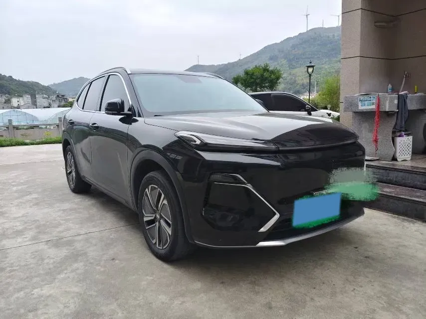 2025 LanDian E5 PLUS 1.5L 95HP L4 E-CVT PHEV 25KWH,autocango,china used car exporter,china ev exporter,chinese used car exporter,chinese used ev exporter