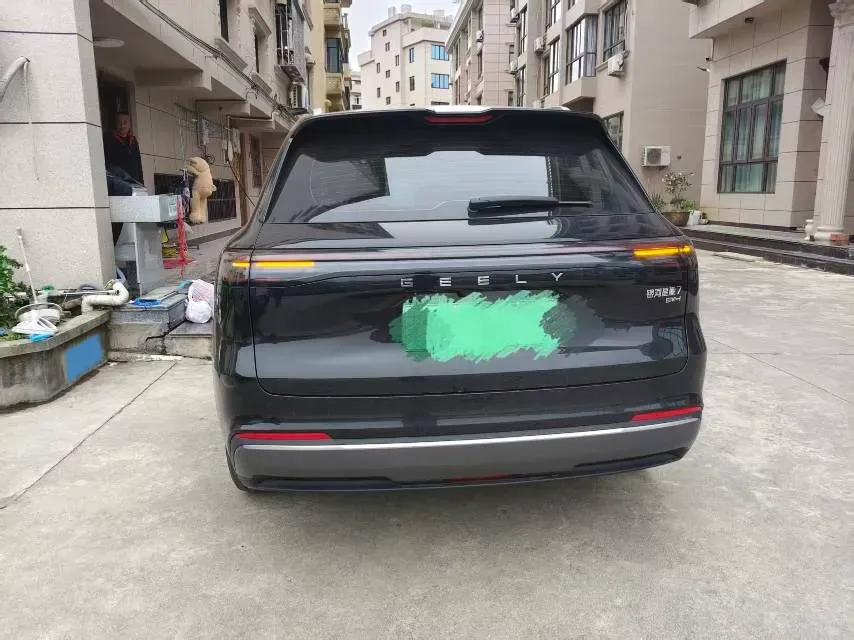 2025 LanDian E5 PLUS 1.5L 95HP L4 E-CVT PHEV 25KWH,autocango,china used car exporter,china ev exporter,chinese used car exporter,chinese used ev exporter
