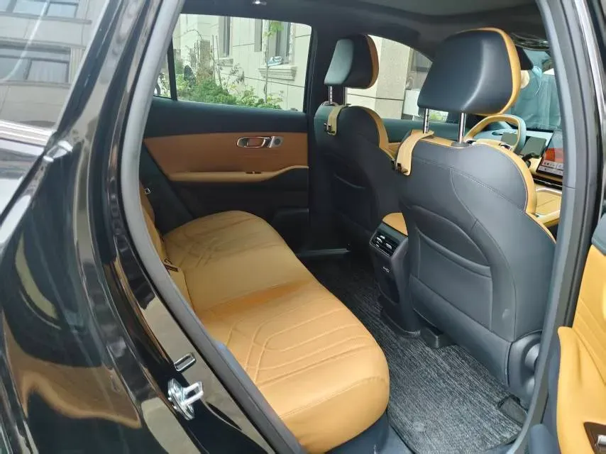 2025 LanDian E5 PLUS 1.5L 95HP L4 E-CVT PHEV 25KWH,autocango,china used car exporter,china ev exporter,chinese used car exporter,chinese used ev exporter