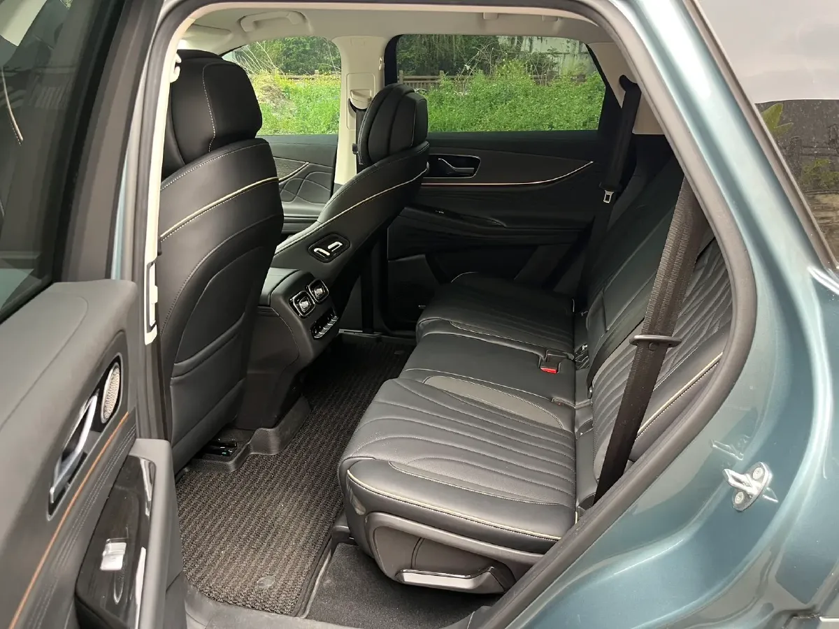 2023 Chery Tiggo 9 2.0T 261HP L4 7DCT,autocango,china used car exporter,china ev exporter,chinese used car exporter,chinese used ev exporter